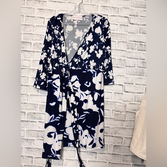 Charles Henry Dresses & Skirts - Charles Henry Navy and White Floral wrap Dress size M long sleeve knee length‎